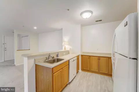 Bath - 10 D Hearthstone Ct #D, Annapolis, MD 21403 photo 1 of 3