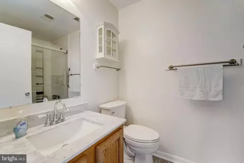 Bath - 10 D Hearthstone Ct #D, Annapolis, MD 21403 photo 3 of 3