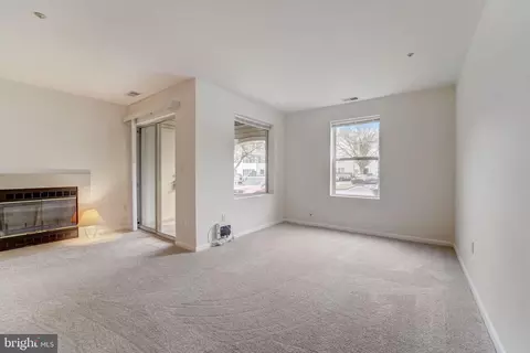 Living - 10 D Hearthstone Ct #D, Annapolis, MD 21403 photo 4 of 5