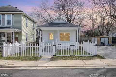 403 Orchard Ave, Brooklyn, MD 21225