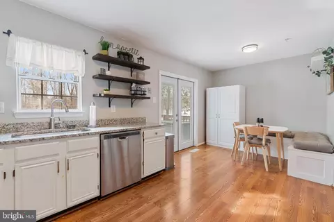 2534 Ambling Cir, Crofton, MD 21114 photo 6