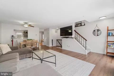 2534 Ambling Cir, Crofton, MD 21114 photo 14