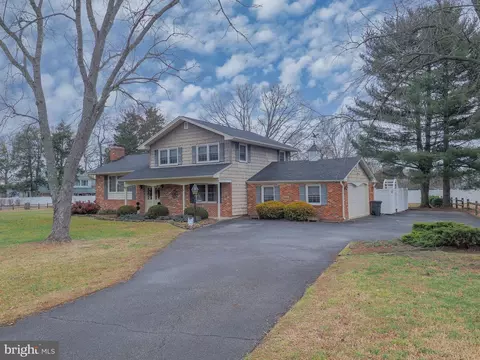 703 Capri Estates Ct, Arnold, MD 21012