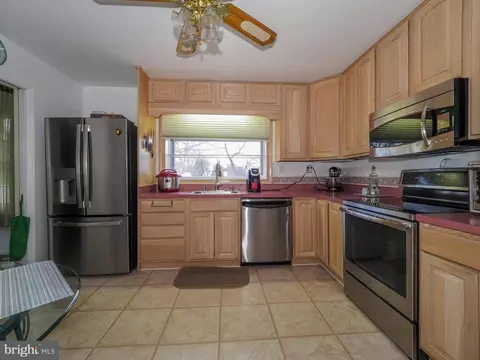 703 Capri Estates Ct, Arnold, MD 21012 photo 17