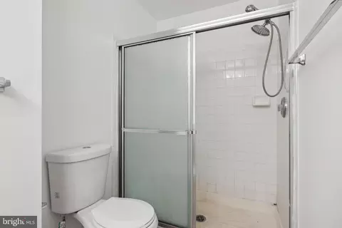 Bath - 3107 River Bend Ct #E201, Laurel, MD 20724 photo 3 of 3