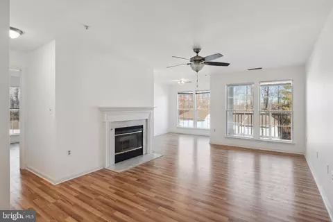 Living - 3107 River Bend Ct #E201, Laurel, MD 20724 photo 1 of 2