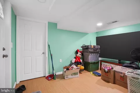 708 209th St, Pasadena, MD 21122 photo 27