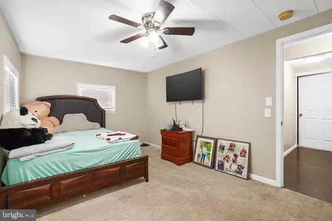 708 209th St, Pasadena, MD 21122 photo 14