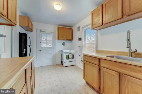 4603 Fourth St, Brooklyn, MD 21225 photo 12