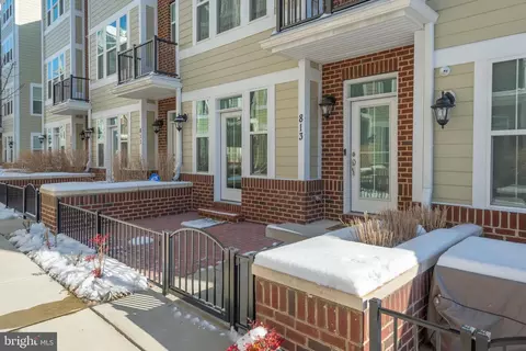813 Francis Harris Pl, Annapolis, MD 21401