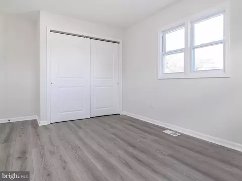 Bedroom - 813 208th St, Pasadena, MD 21122 photo 2 of 3
