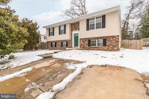 303 Alexis Dr, Glen Burnie, MD 21061