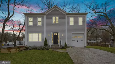 2776 Riverview Dr, Riva, MD 21140