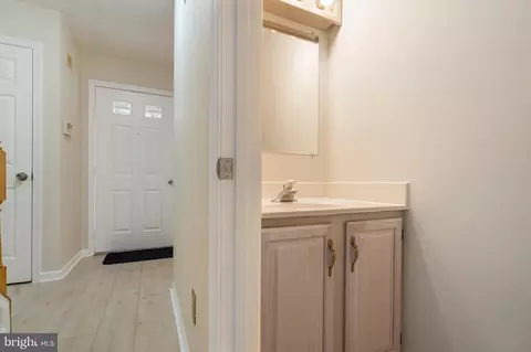 Entry Way - 962 9th St, Pasadena, MD 21122 photo 1 of 1
