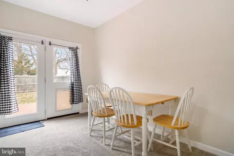 Dining - 962 9th St, Pasadena, MD 21122 photo 4 of 4