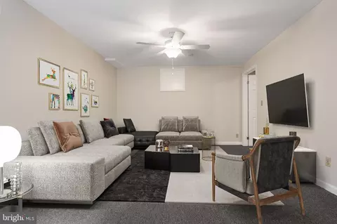 Living - 962 9th St, Pasadena, MD 21122 photo 3 of 3