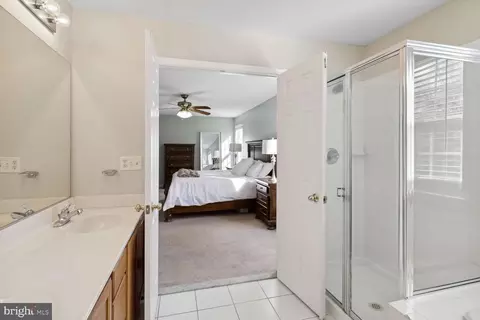 Bath - 813 209th St, Pasadena, MD 21122 photo 2 of 4