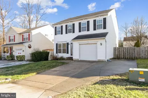 813 209th St, Pasadena, MD 21122