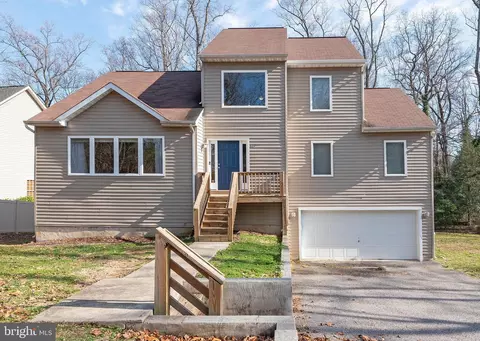 327 N Ferry Point Rd, Pasadena, MD 21122