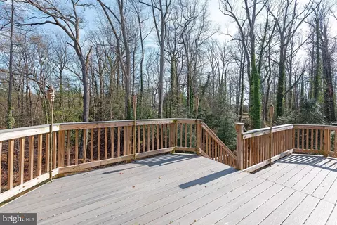Exterior - 327 N Ferry Point Rd, Pasadena, MD 21122 photo 16 of 22