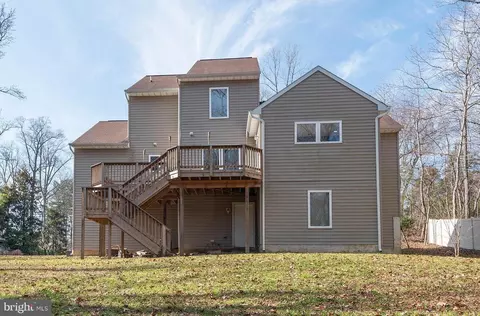 Exterior - 327 N Ferry Point Rd, Pasadena, MD 21122 photo 12 of 22