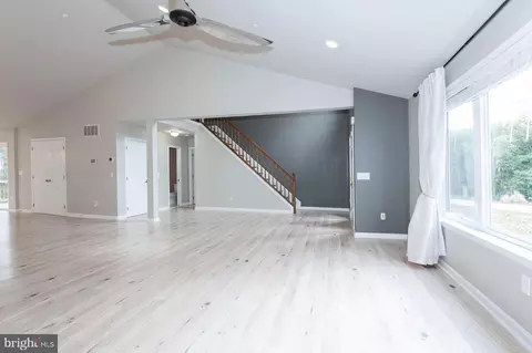 Entry Way - 327 N Ferry Point Rd, Pasadena, MD 21122 photo 1 of 4