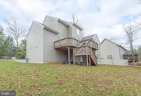 Exterior - 327 N Ferry Point Rd, Pasadena, MD 21122 photo 10 of 22