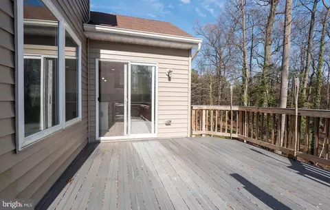 Exterior - 327 N Ferry Point Rd, Pasadena, MD 21122 photo 15 of 22