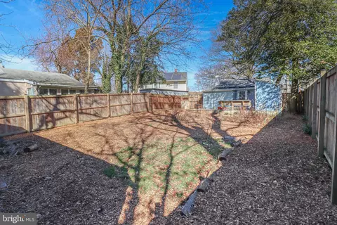 Exterior - 1724 Shore Dr, Edgewater, MD 21037 photo 8 of 14