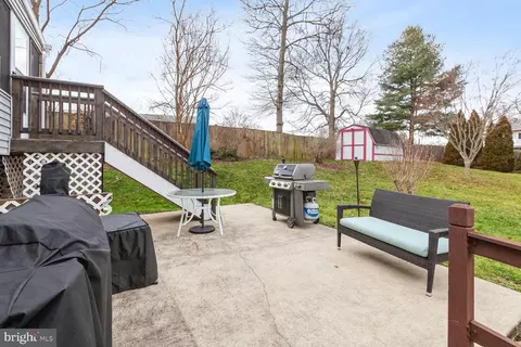 7700 Princess Pl, Pasadena, MD 21122 photo 24