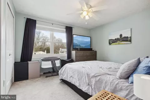 7700 Princess Pl, Pasadena, MD 21122 photo 10