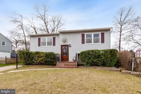 7700 Princess Pl, Pasadena, MD 21122 photo 28