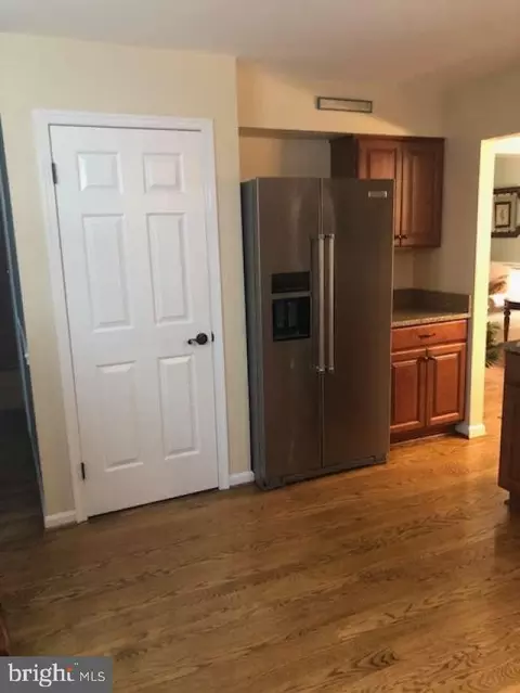 1301 Boxgrove Ct, Pasadena, MD 21122 photo 8