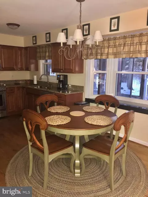 1301 Boxgrove Ct, Pasadena, MD 21122 photo 5