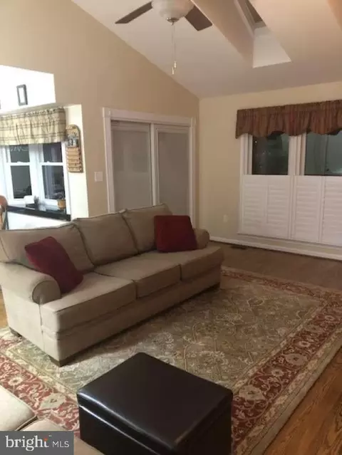 1301 Boxgrove Ct, Pasadena, MD 21122 photo 10