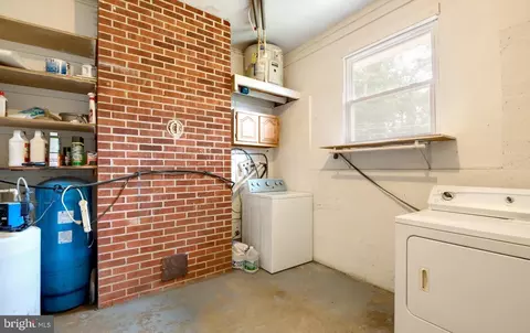 Other - 3594 2nd Ave, Edgewater, MD 21037 photo 5 of 6