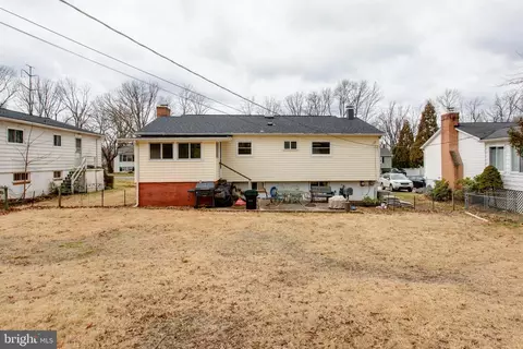 Exterior - 517 Williamsburg Ln, Odenton, MD 21113 photo 10 of 10