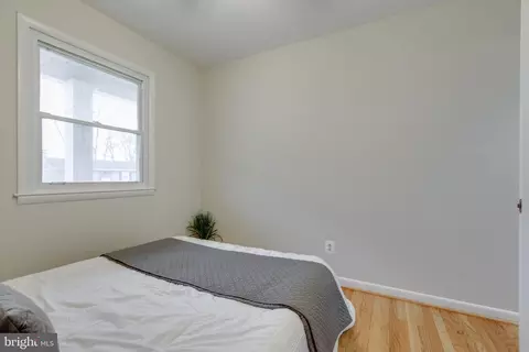 Bedroom - 517 Williamsburg Ln, Odenton, MD 21113 photo 10 of 14