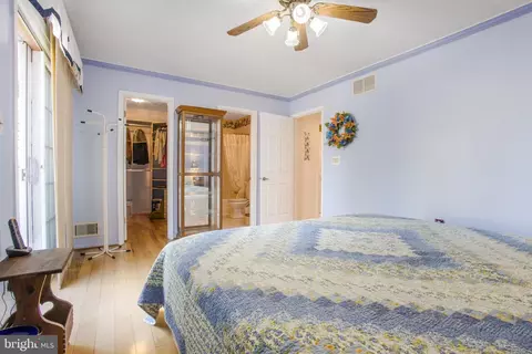 Bedroom - 1904 Mount Hope Ct, Hanover, MD 21076 photo 2 of 9
