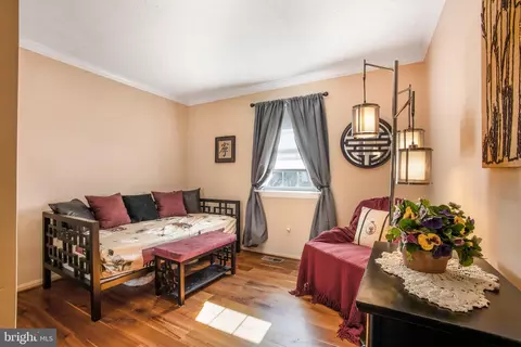 Living - 1904 Mount Hope Ct, Hanover, MD 21076 photo 5 of 9