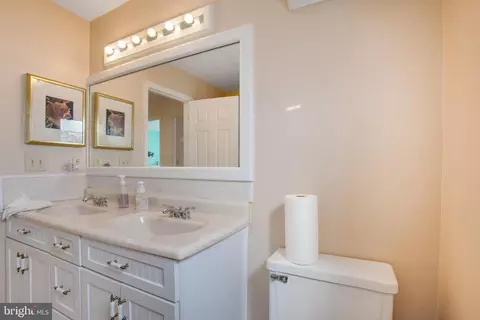 Bath - 1904 Mount Hope Ct, Hanover, MD 21076 photo 2 of 11