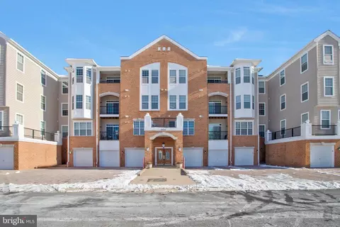 8610 Fluttering Leaf Trl #205, Odenton, MD 21113