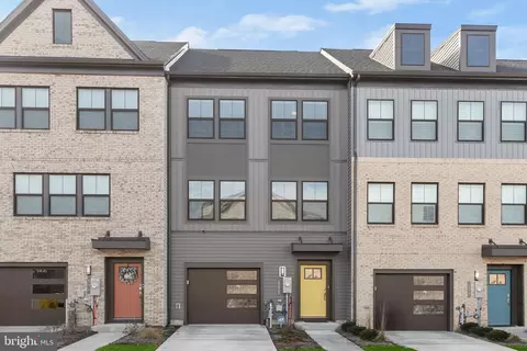 634 Chalcedony Ln, Glen Burnie, MD 21060
