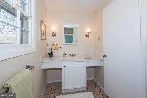 Bath - 1715 Tarleton Way, Crofton, MD 21114 photo 3 of 5
