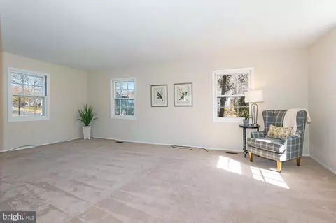 Living - 1715 Tarleton Way, Crofton, MD 21114 photo 2 of 12