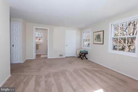 Living - 1715 Tarleton Way, Crofton, MD 21114 photo 10 of 12