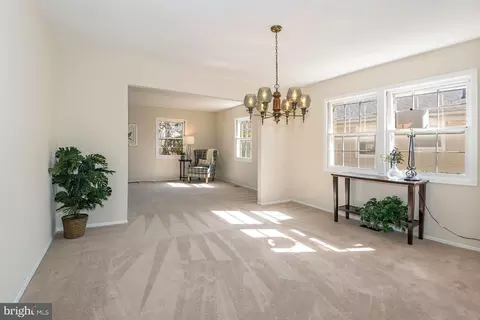 Living - 1715 Tarleton Way, Crofton, MD 21114 photo 5 of 12