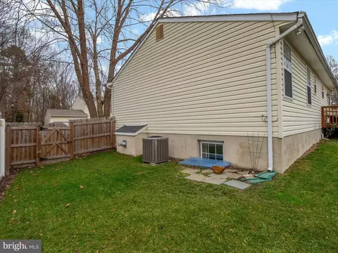 209 Misty View Ct, Pasadena, MD 21122 photo 29