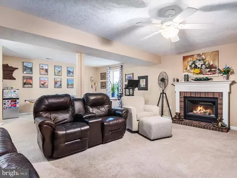 209 Misty View Ct, Pasadena, MD 21122 photo 20