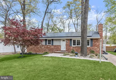 812 Lucky Rd, Severn, MD 21144